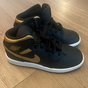 Nike Kids Black and Gold Jordan Sneakers